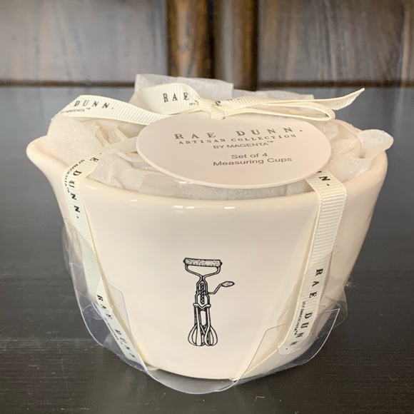 Rae Dunn Icon Measuring Cups Set - Picture 2 of 11
